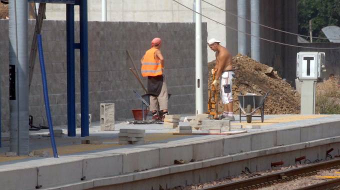 Anche alla stazione di San Zenone sono in corso gli interventi