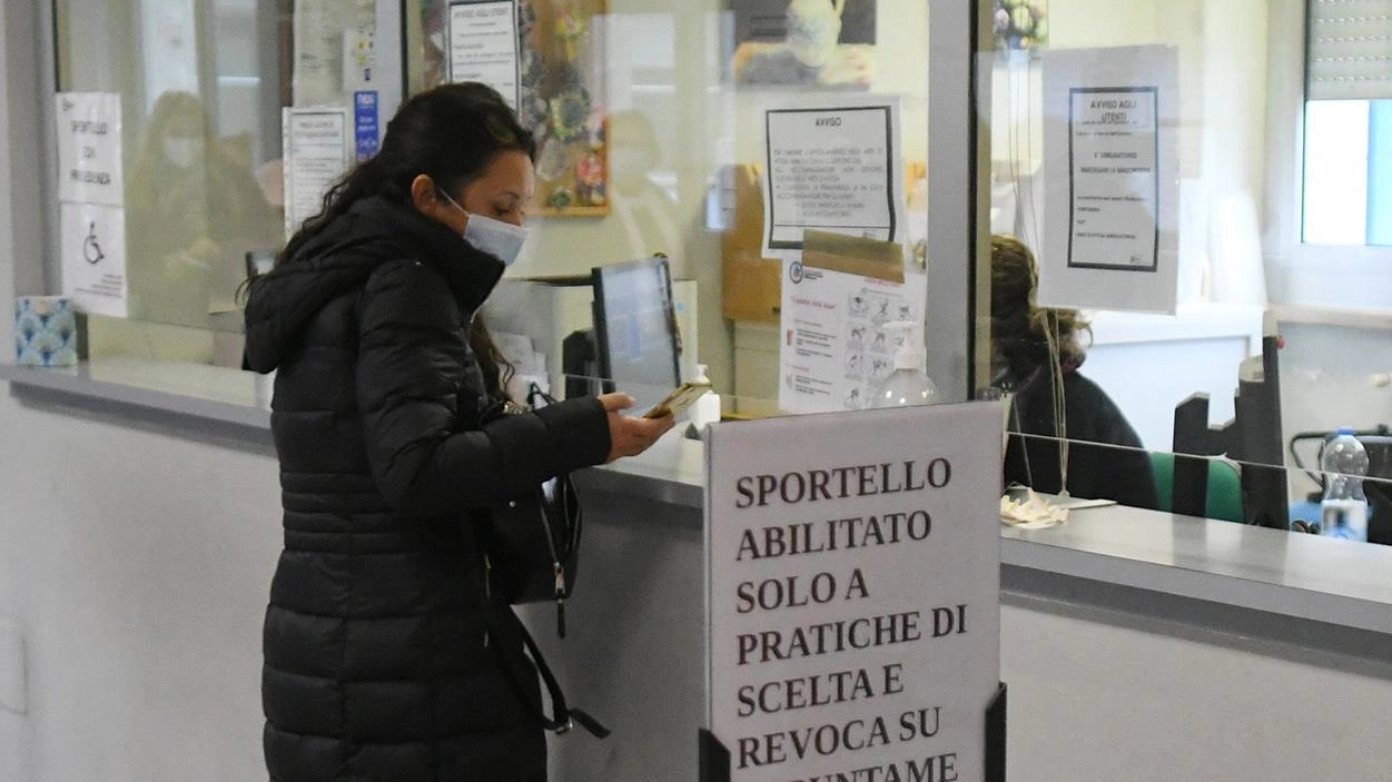 I servizi medici nell’ex palazzina delle associazioni I servizi medici nell’ex palazzina delle associazioni