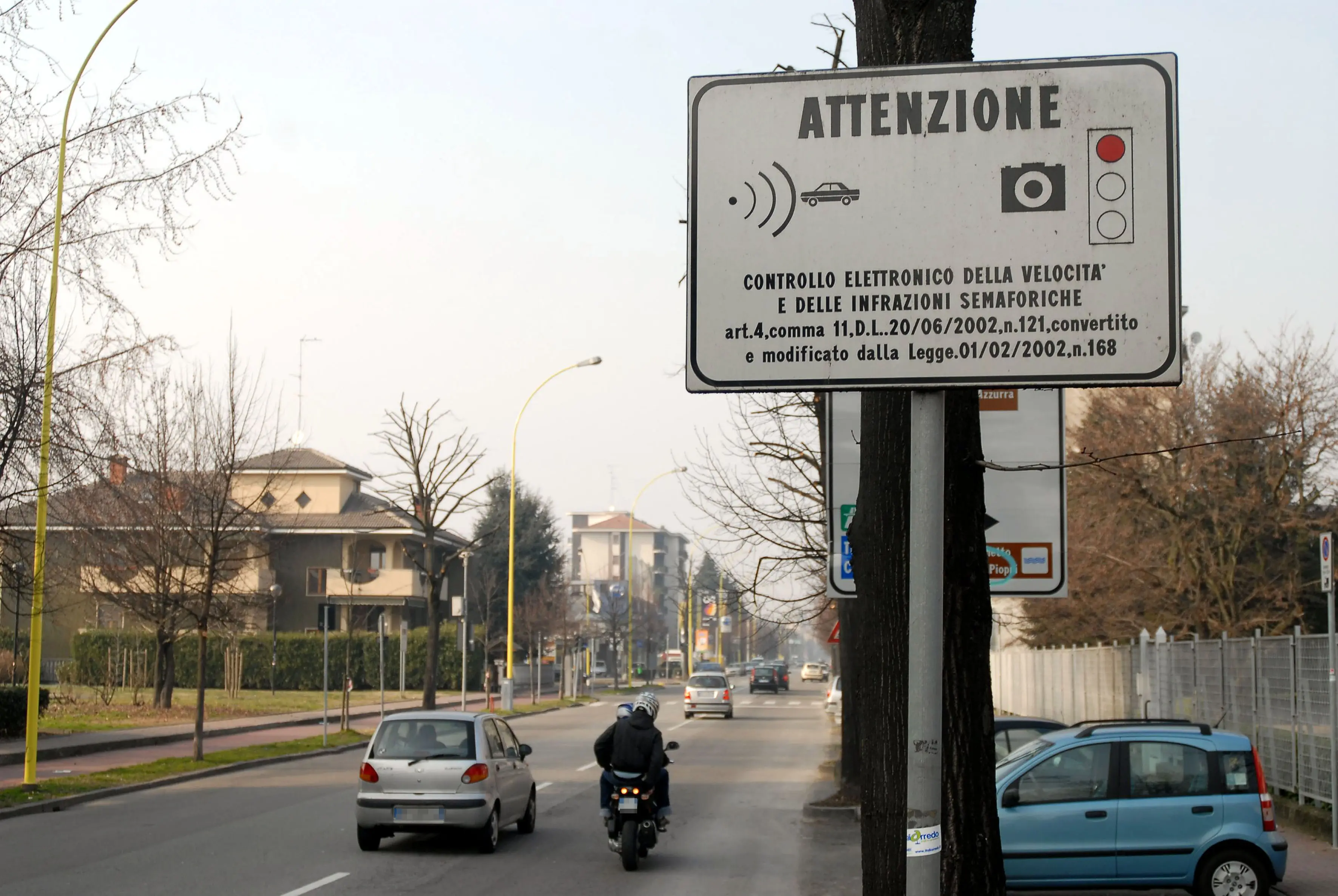 San Donato, il nuovo T-red sulla via Emilia è pronto a multare