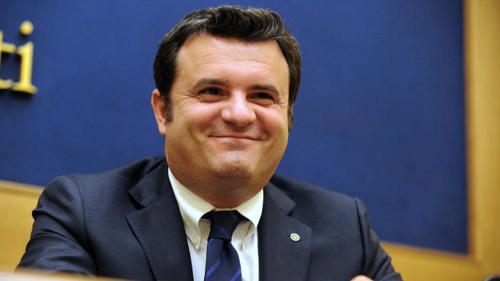 Il senatore Gian Marco Centinaio (Lega Nord) sostiene la proposta di Regione Lombardia per mantenere autonomo l'ente camerale pavese