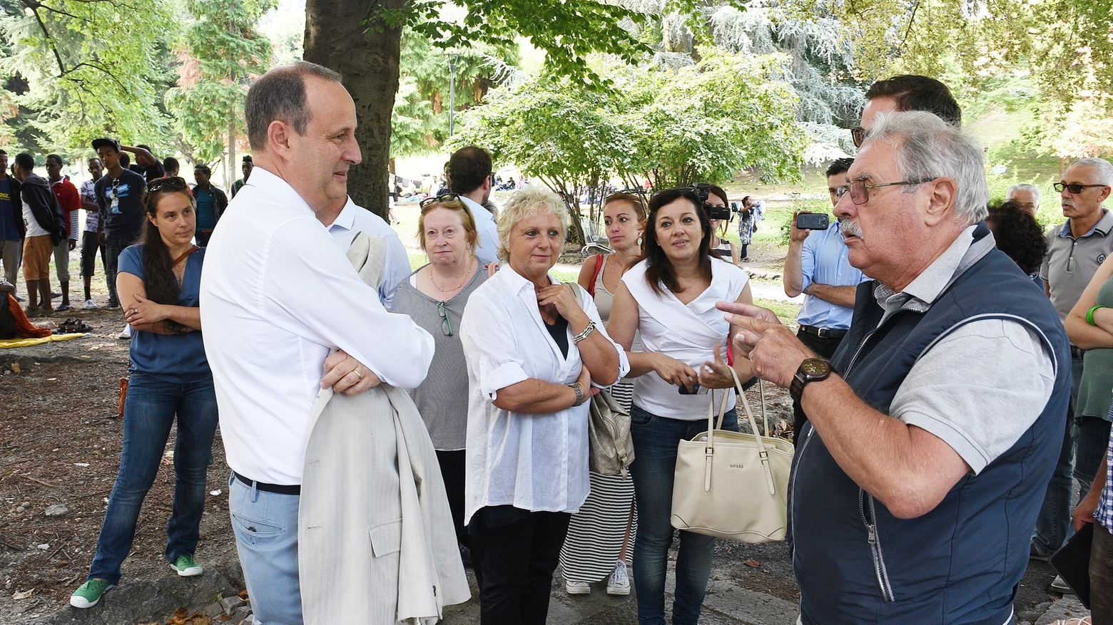 La delegazione dei politici in visita a San Giovanni (foto Cusa)