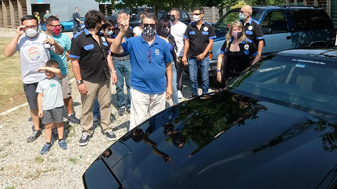 Il canile e i “cavalli“ americani  Un bagagliaio carico di pappe