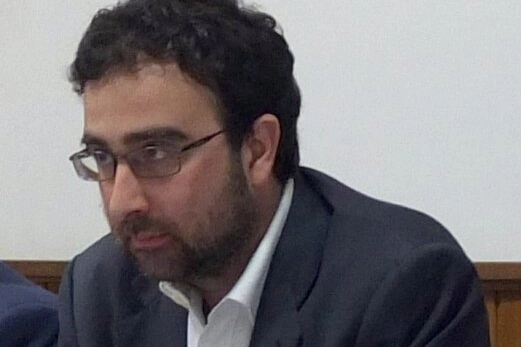 MESSAGGI La rana, protagonista di una favola: trascorre la sua giornata fra le ninfee di Facebook, svelando i suoi segreti e facendosi imbrogliare da una volpe indovina