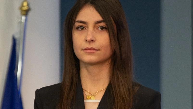 "Giulia e Sofia come noi. Educate i vostri figli" "Giulia e Sofia come noi. Educate i vostri figli"