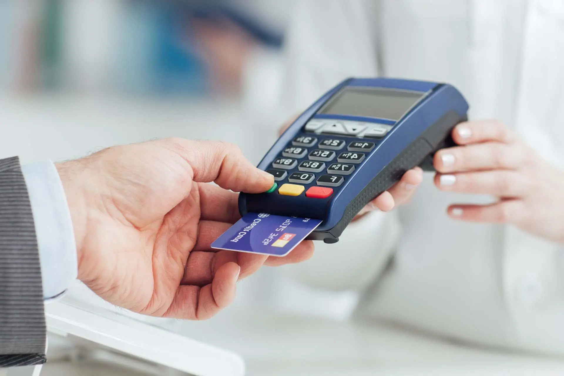 LA PANDEMIA FA BENE AI PAGAMENTI DIGITALI, VOLA IL MOBILE