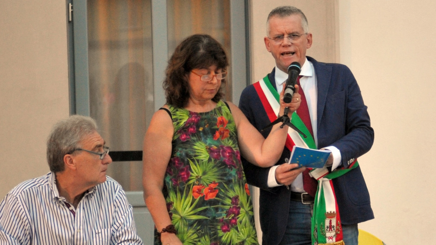 Nadia Ornago presidente del consiglio con il sindaco Stucchi