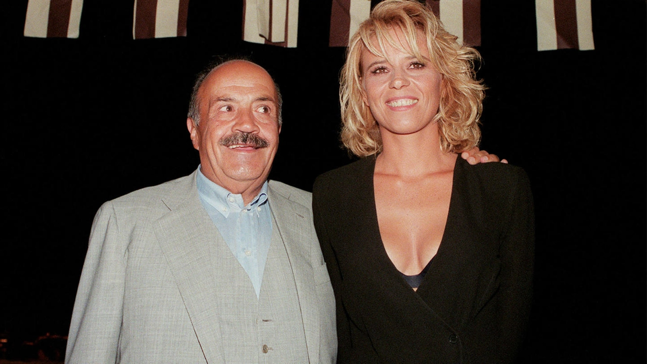Maurizio Costanzo, la moglie Maria De Filippi, i matrimoni e i figli della sua vita