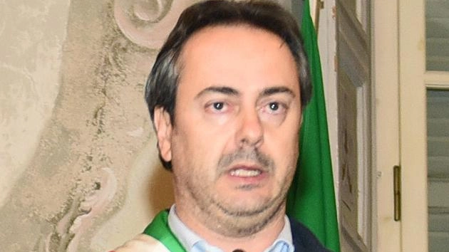 TURATE: Riparare Tetti Gratis con Ponteggi - Aiuto per Famiglie
TURATE: Riparare Tetti Gratis con Ponteggi - Aiuto per Famiglie