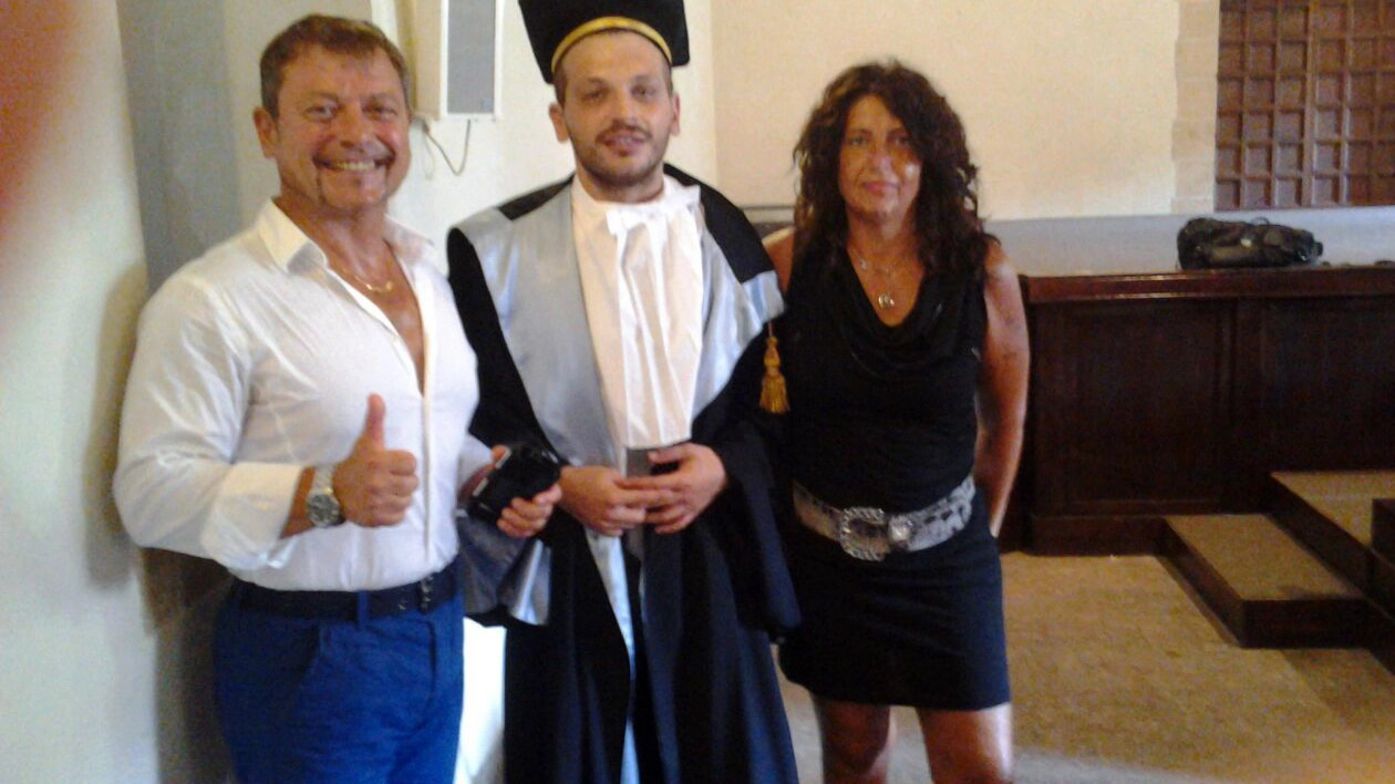 Massimo Schipa insieme alla moglie Maria Teresa Dell’Anna e al figlio Matteo