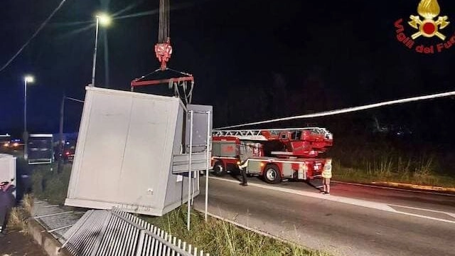 Uboldo, container volati sulla Saronnese