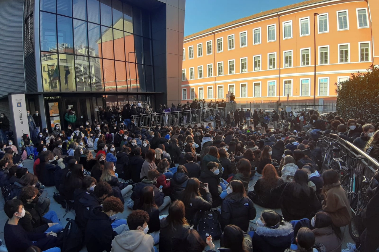 Occupazione liceo Carducci
