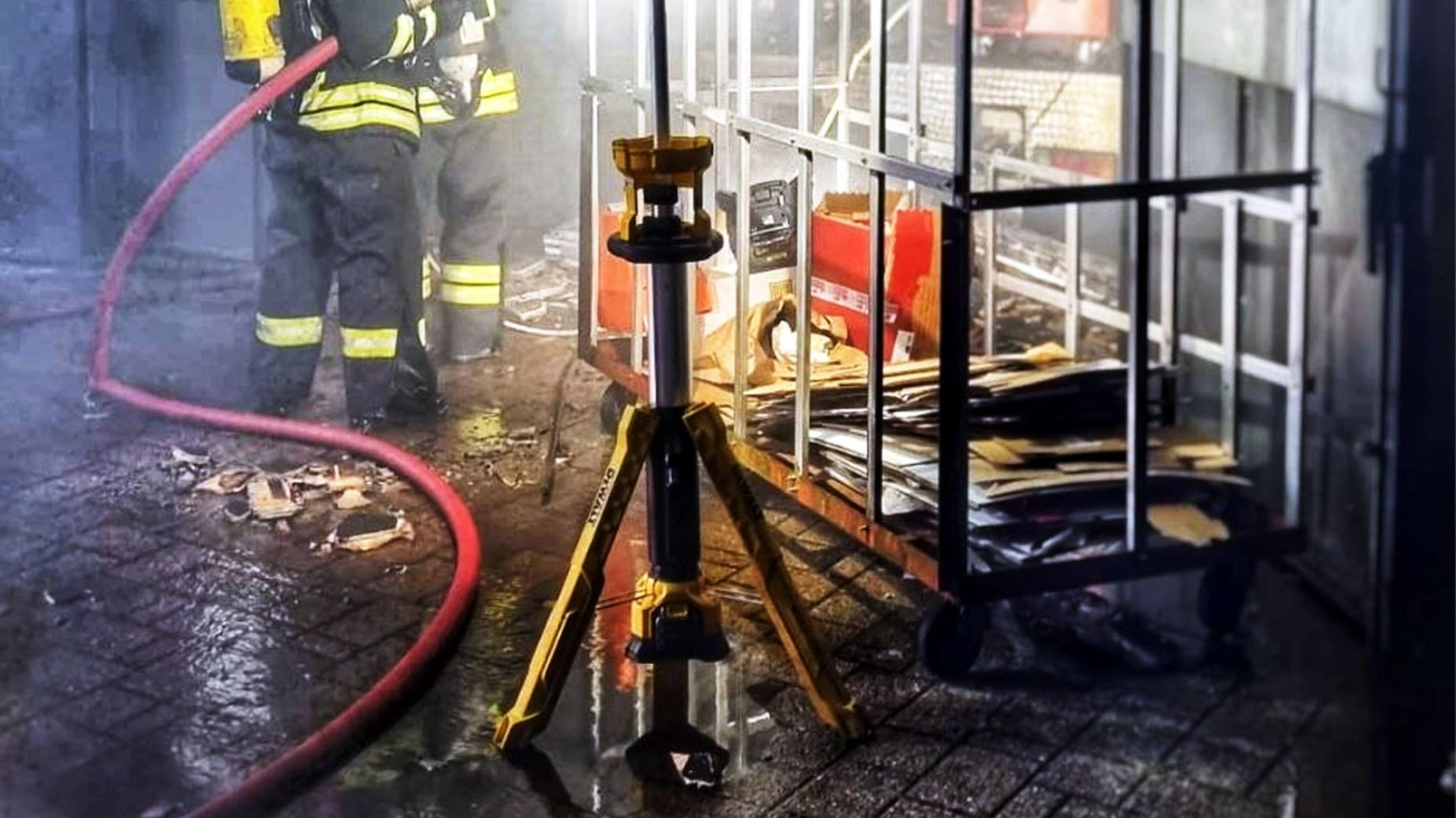 Un esempio di solidarietà In piedi grazie ai colleghi Un esempio di solidarietà In piedi grazie ai colleghi