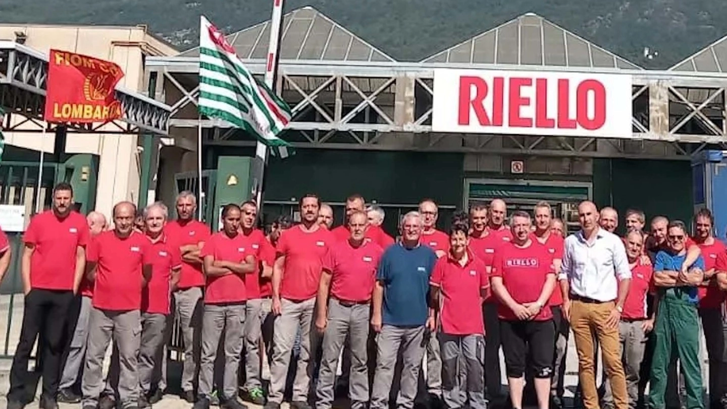 La protesta dei lavoratori Riello