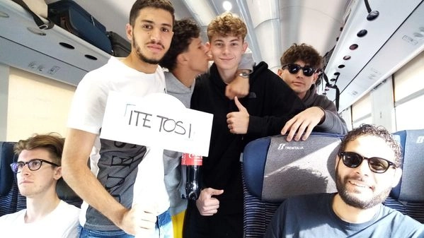 Studenti e docenti del Tosi in treno verso il mare Studenti e docenti del Tosi in treno verso il mare