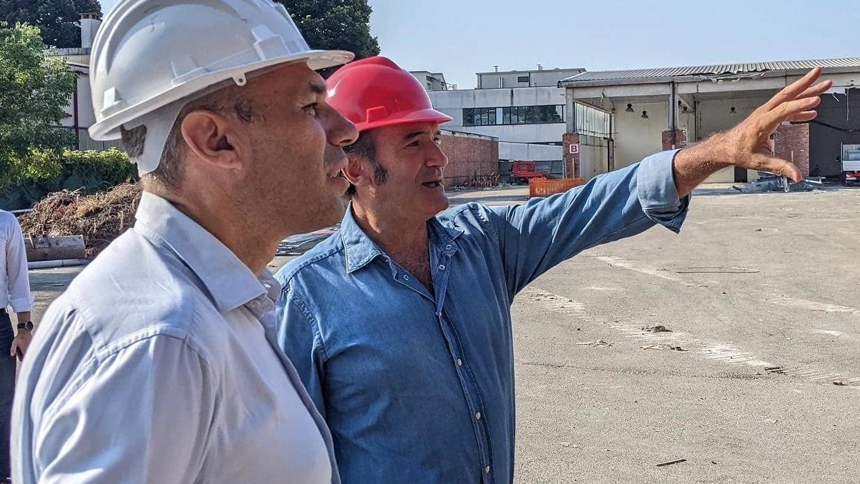 Cernusco diventa “capitale verde”. Dalle ceneri dell’Ex Rapisarda prende forma l’impianto De Nora-Snam Cernusco diventa “capitale verde”. Dalle ceneri dell’Ex Rapisarda prende forma l’impianto De Nora-Snam