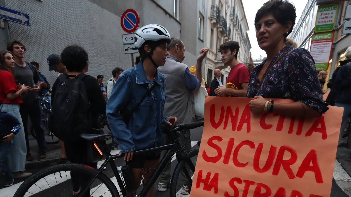 Una delle proteste dopo l'ennesimo ciclista morto a Milano Una delle proteste dopo l'ennesimo ciclista morto a Milano