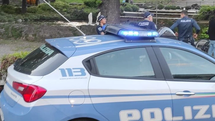 Sono intervenuti gli agenti del commissariato di Treviglio Sono intervenuti gli agenti del commissariato di Treviglio
