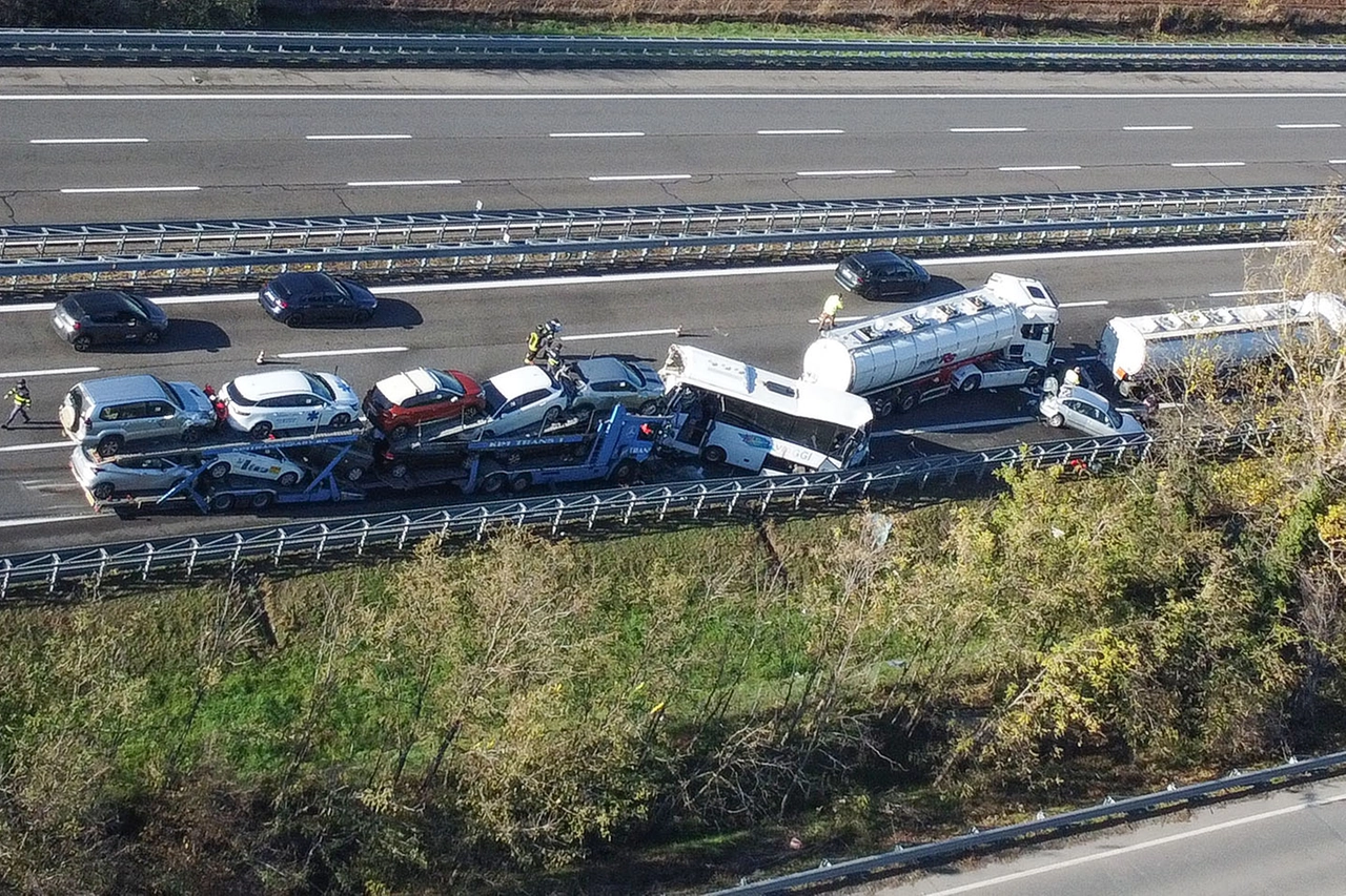 L'incidente in A21 visto dall'alto