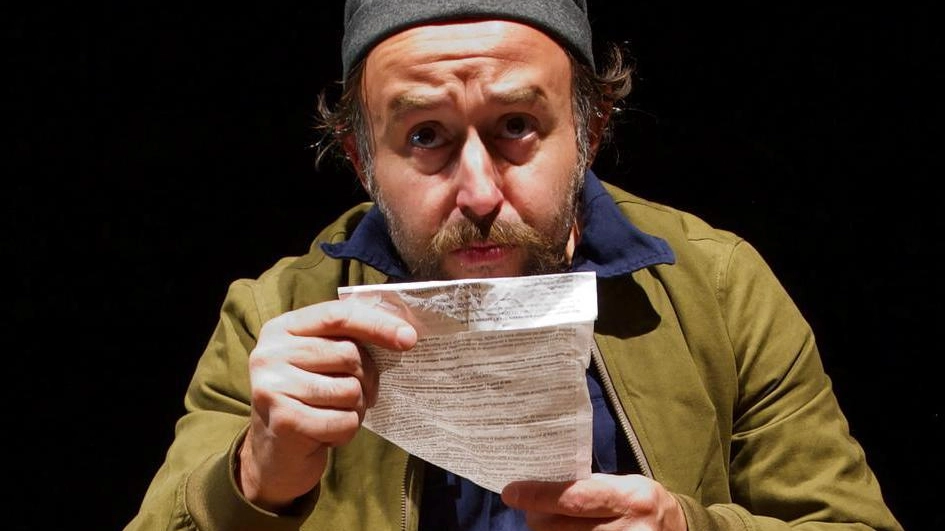 Il paese dalle facce gonfie Monologo al Sociale sul disastro di Seveso Il paese dalle facce gonfie Monologo al Sociale sul disastro di Seveso