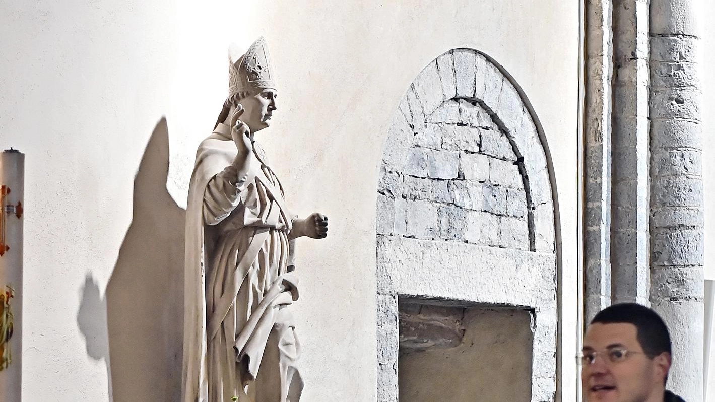 Sant’Abbondio Statua come nuova Sant’Abbondio Statua come nuova