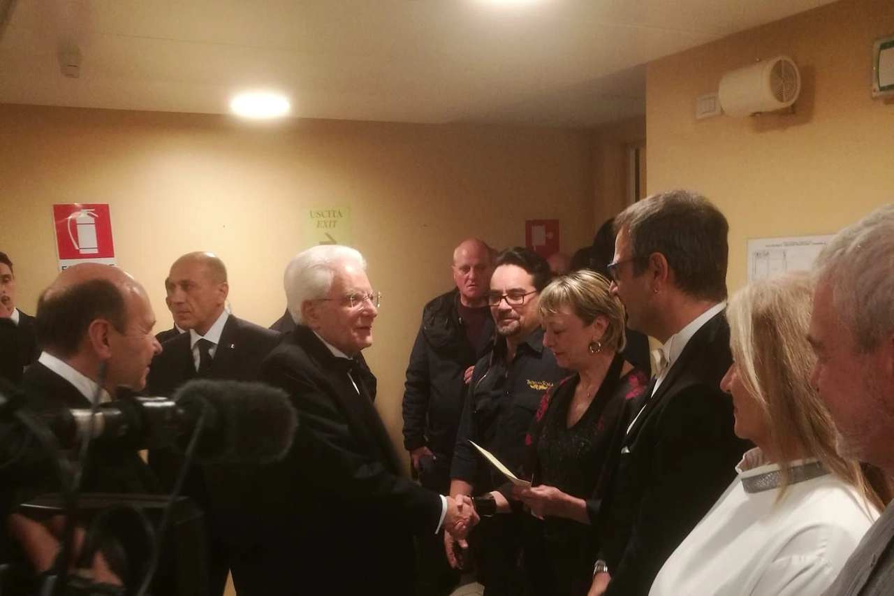 La consegna della lettera a Mattarella