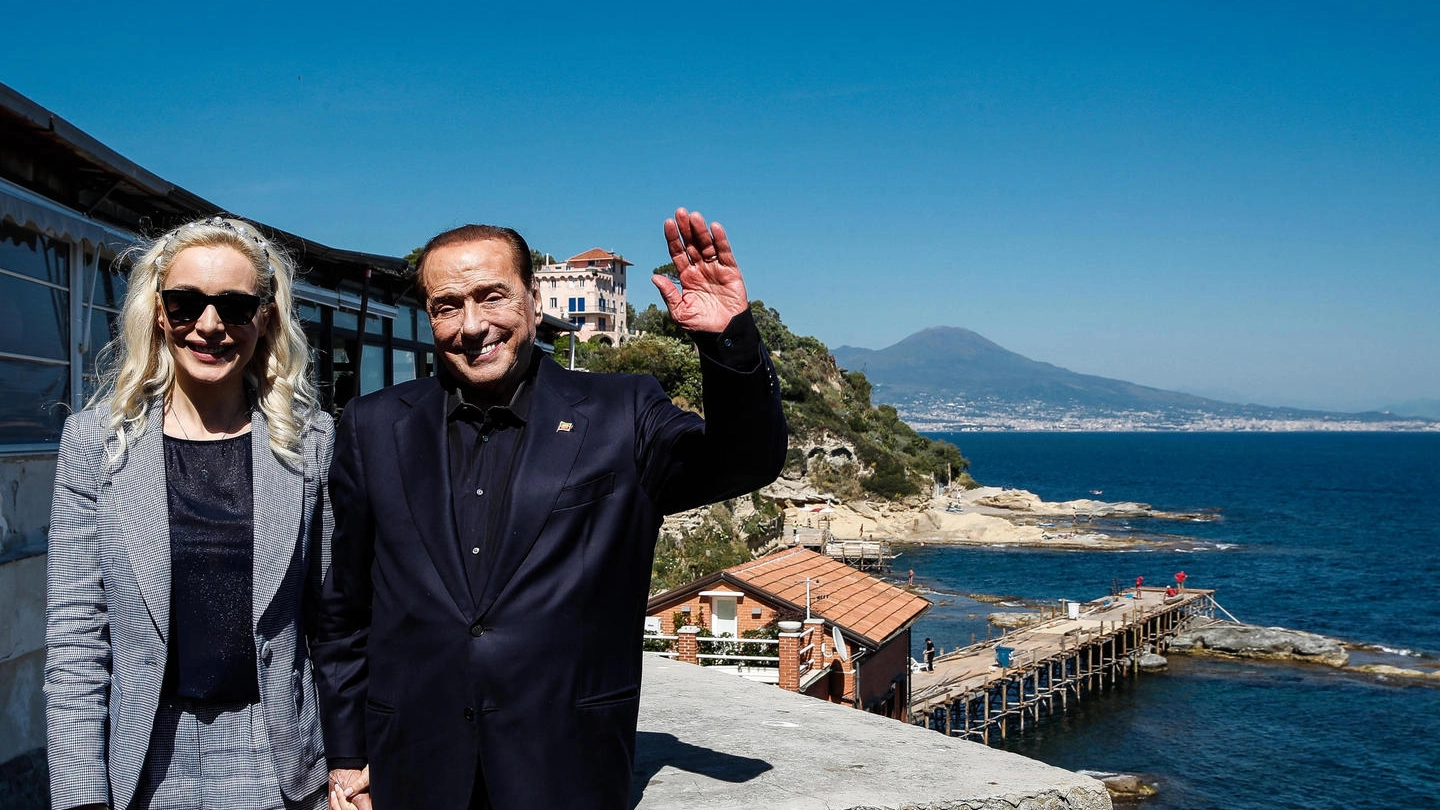 Silvio Berlusconi e Marta Fascina a Napoli