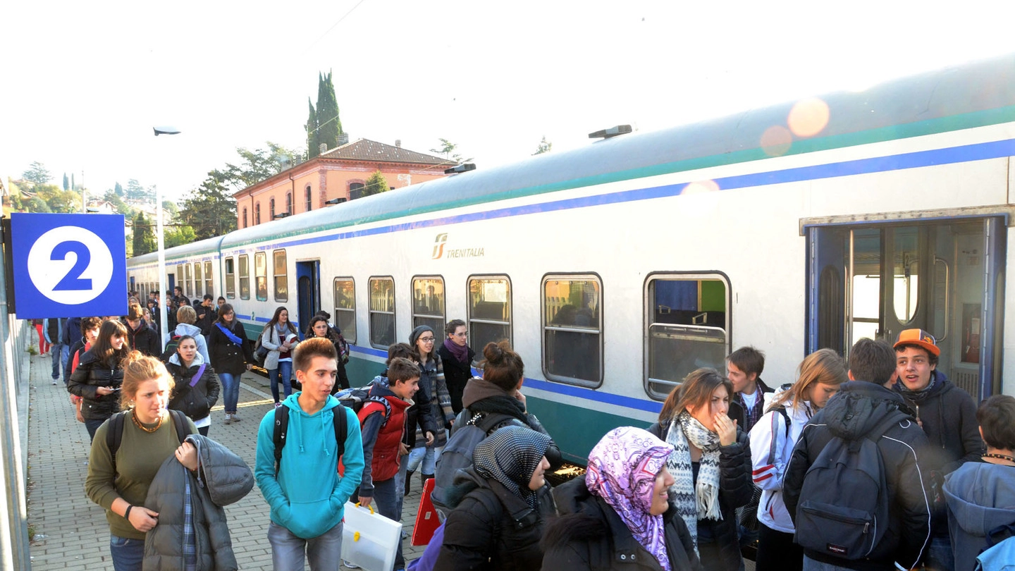 A trainare verso la puntualità sono i treni che incrociano a Lecco