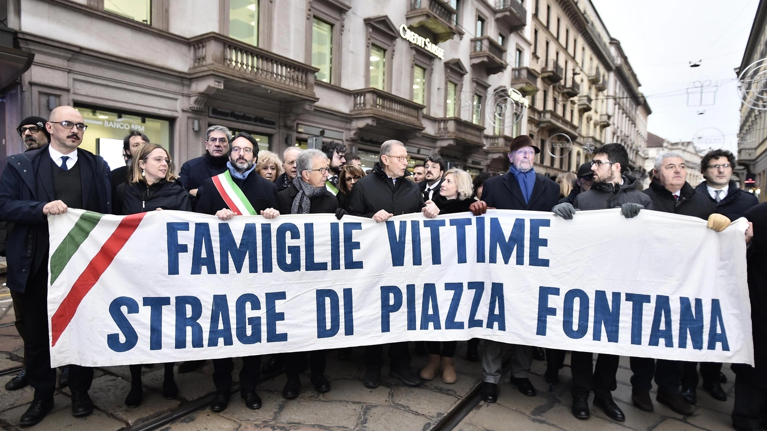 Piazza Fontana, il corteo a Milano per commemorare la strage