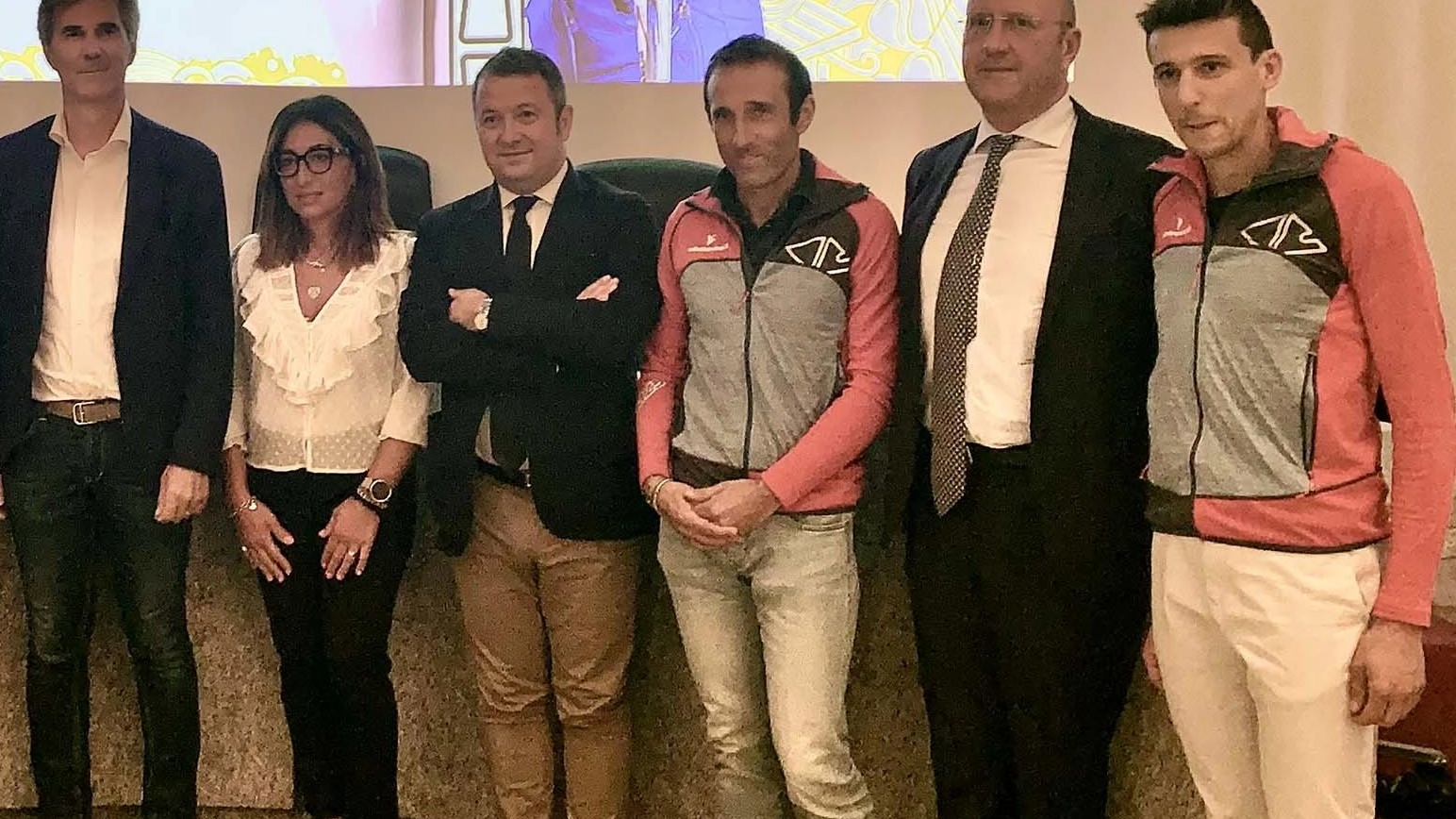 “Costruiamo il futuro” . L’aiuto è al terzo settore “Costruiamo il futuro” . L’aiuto è al terzo settore