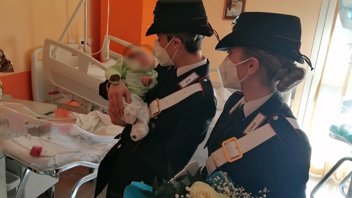 La visita dei carabinieri in ospedale