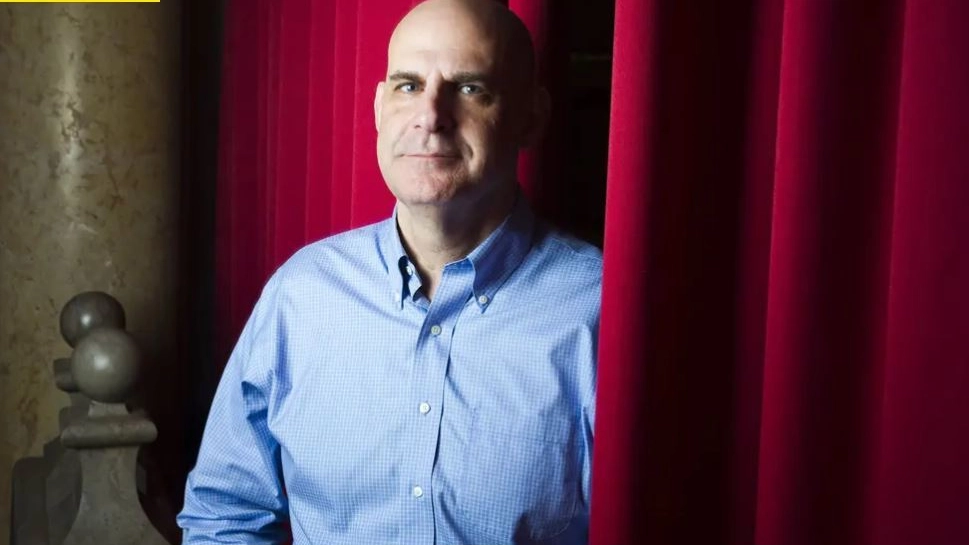 Harlan Coben, 75 milioni di libri venduti nel mondo: "Col noir indago il male in famiglia"