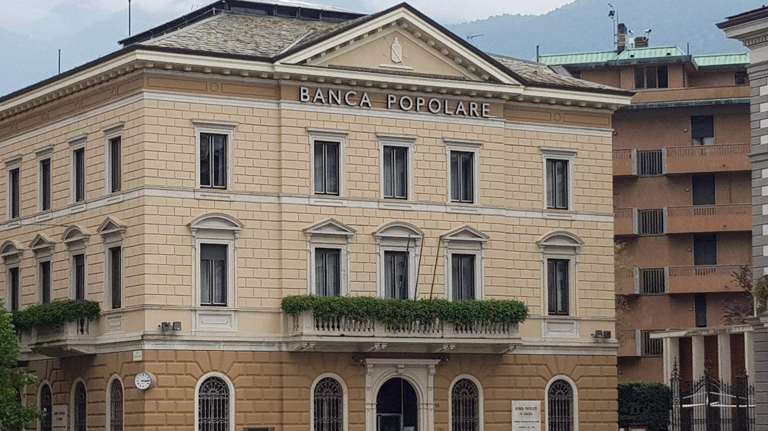 La sede della Banca Popolare di Sondrio
