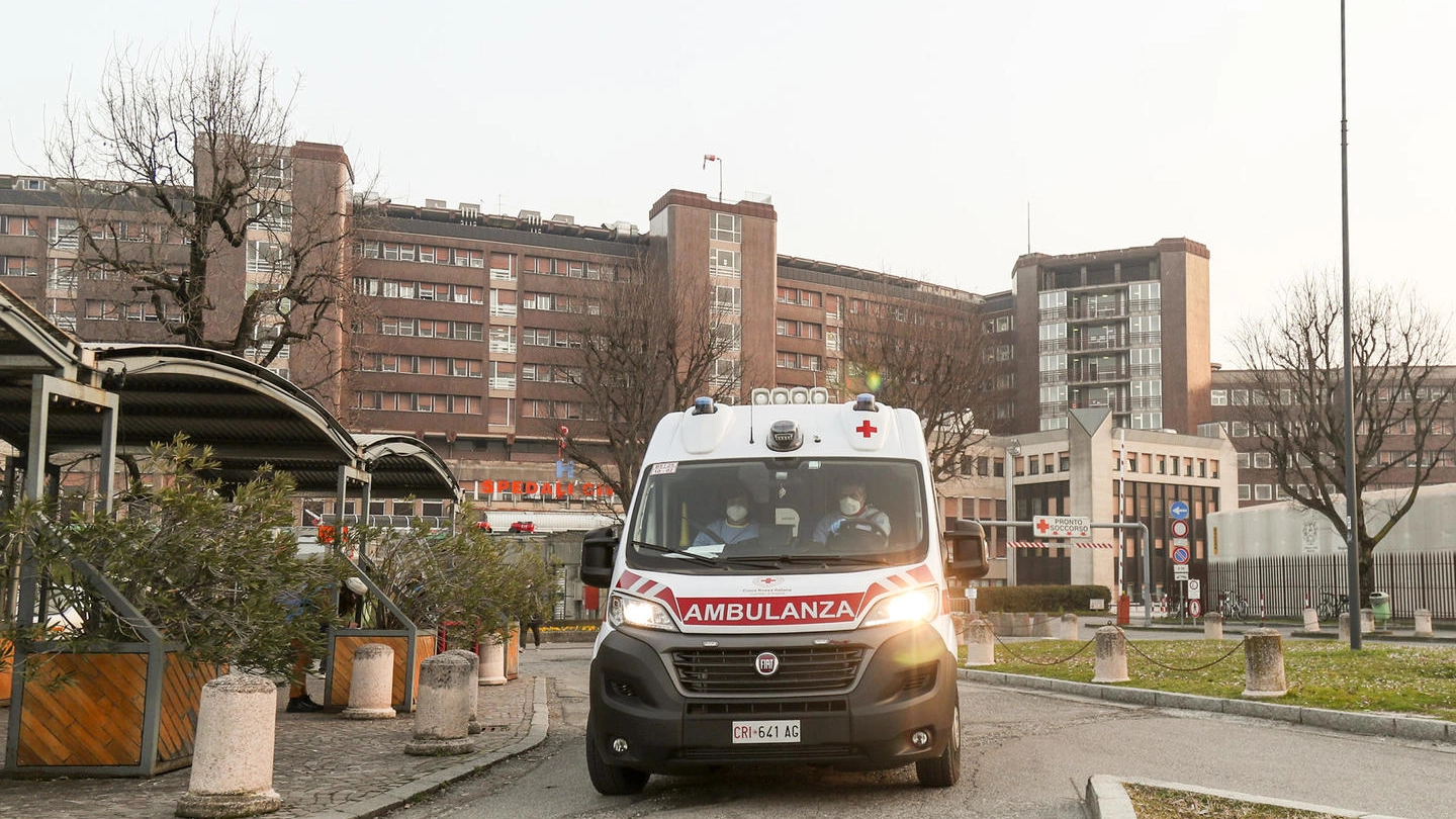 Ambulanza agli Spedali Civili di Brescia