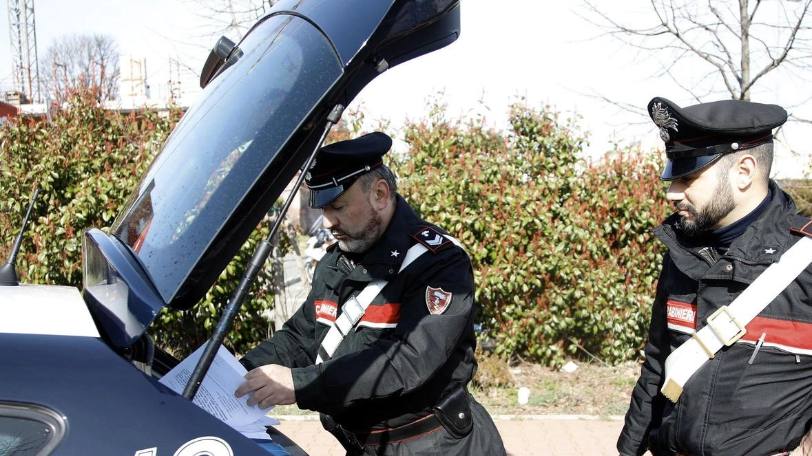 Ruba il taxi sanitario di suo zio: arrestato per furto dai carabinieri