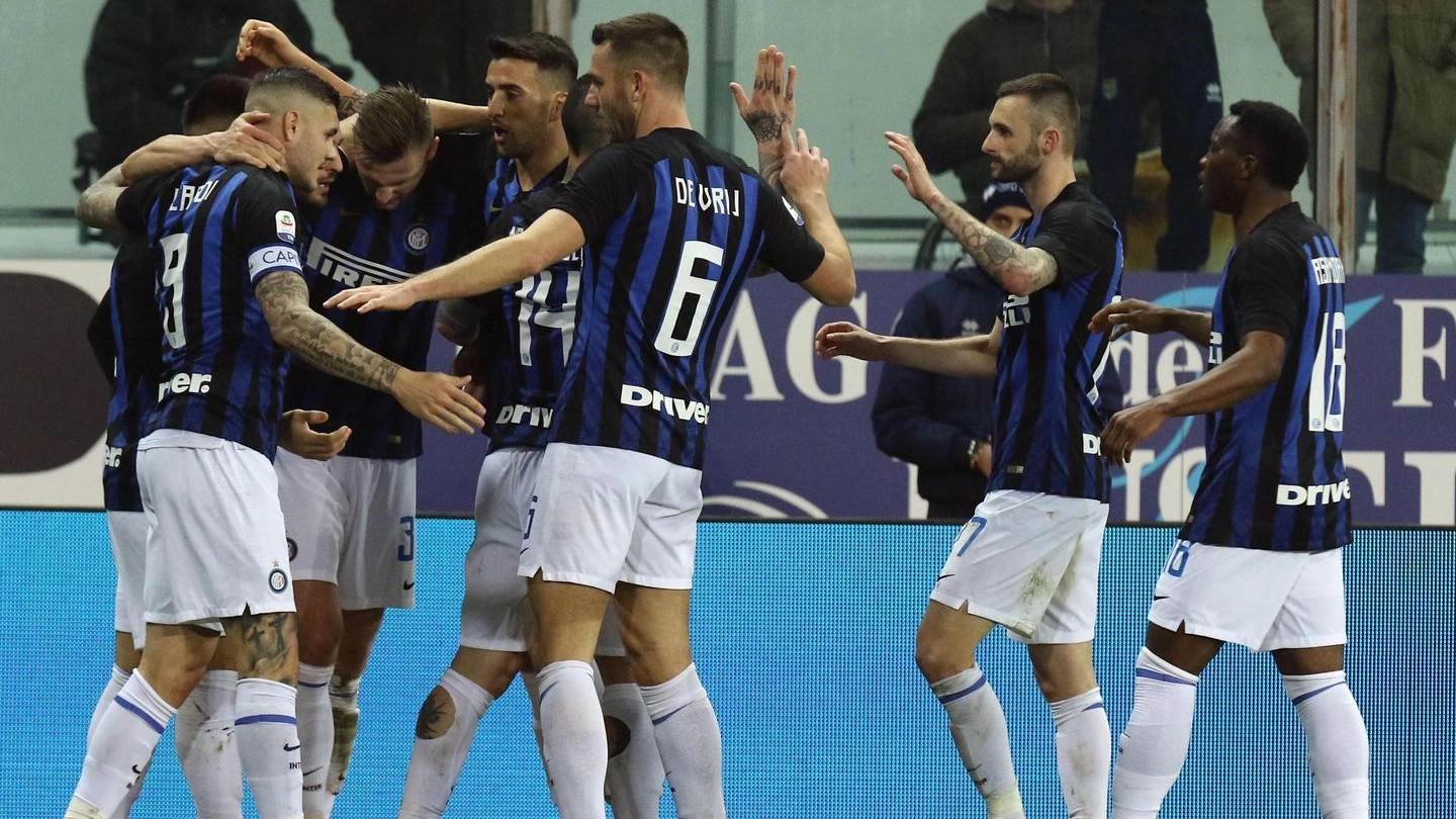 L'Inter festeggia il gol di Lautaro Martinez (Ansa)