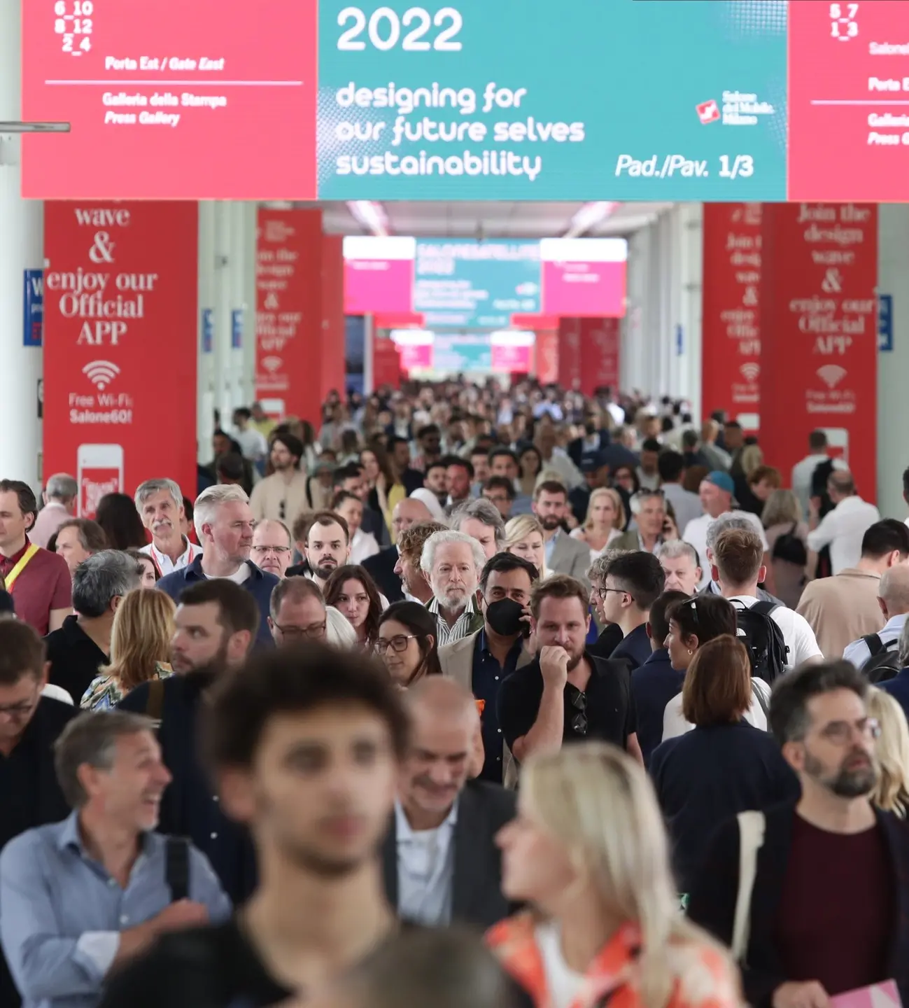 L’effetto Salone del Mobile dilaga in Lombardia: boom di turisti tra Bergamo e laghi