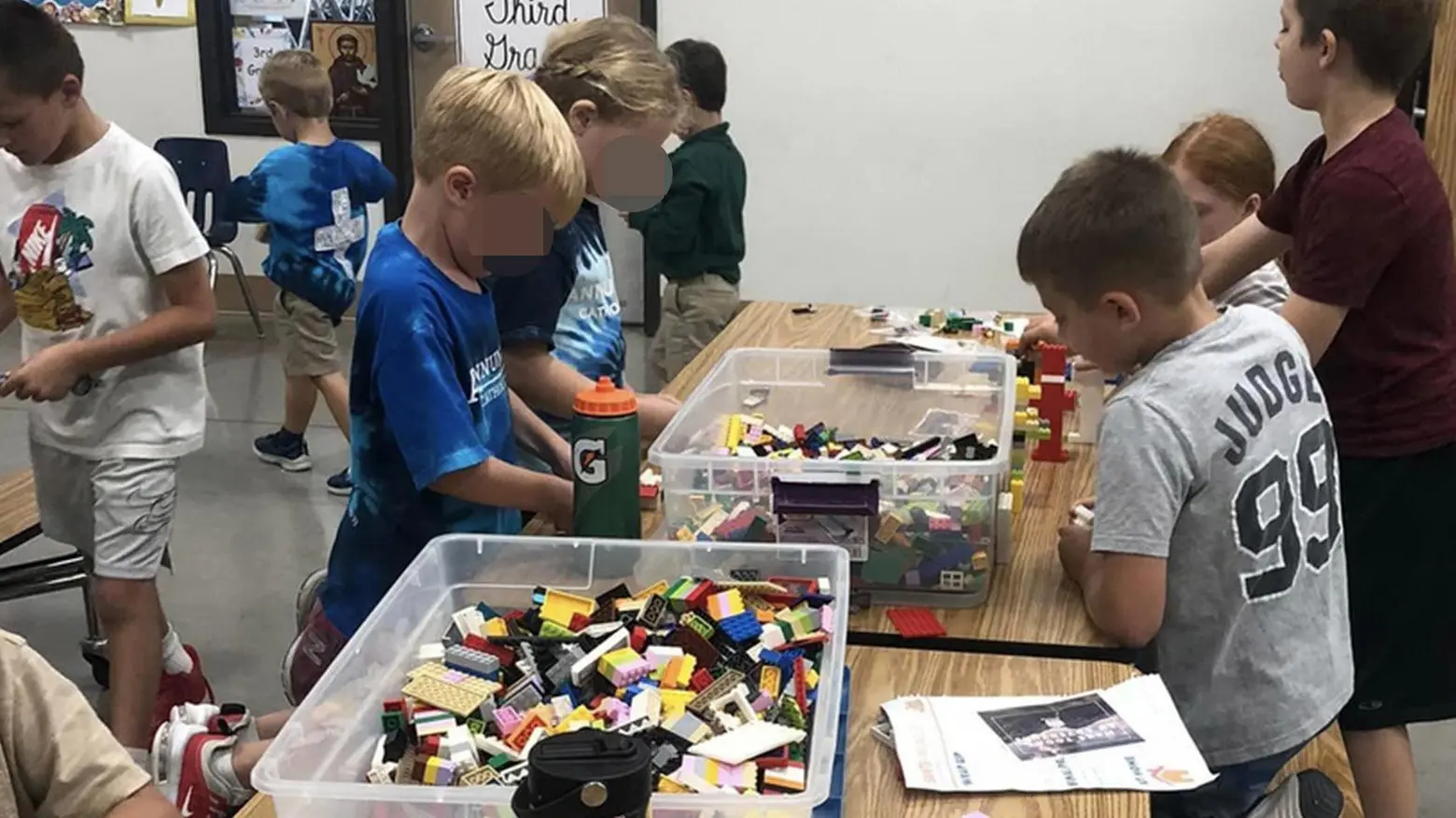 Un mattoncino di Lego per imparare Nelle scuole della Brianza il progetto che insegna le materie scientifiche Un mattoncino di Lego per imparare Nelle scuole della Brianza il progetto che insegna le materie scientifiche