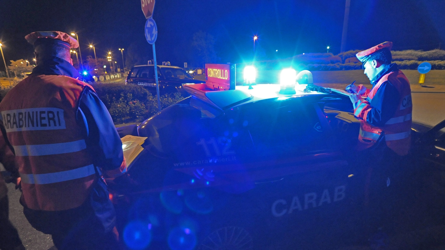 I carabinieri hanno intercettato l’auto rubata (foto d’archivio) I carabinieri hanno intercettato l’auto rubata (foto d’archivio)