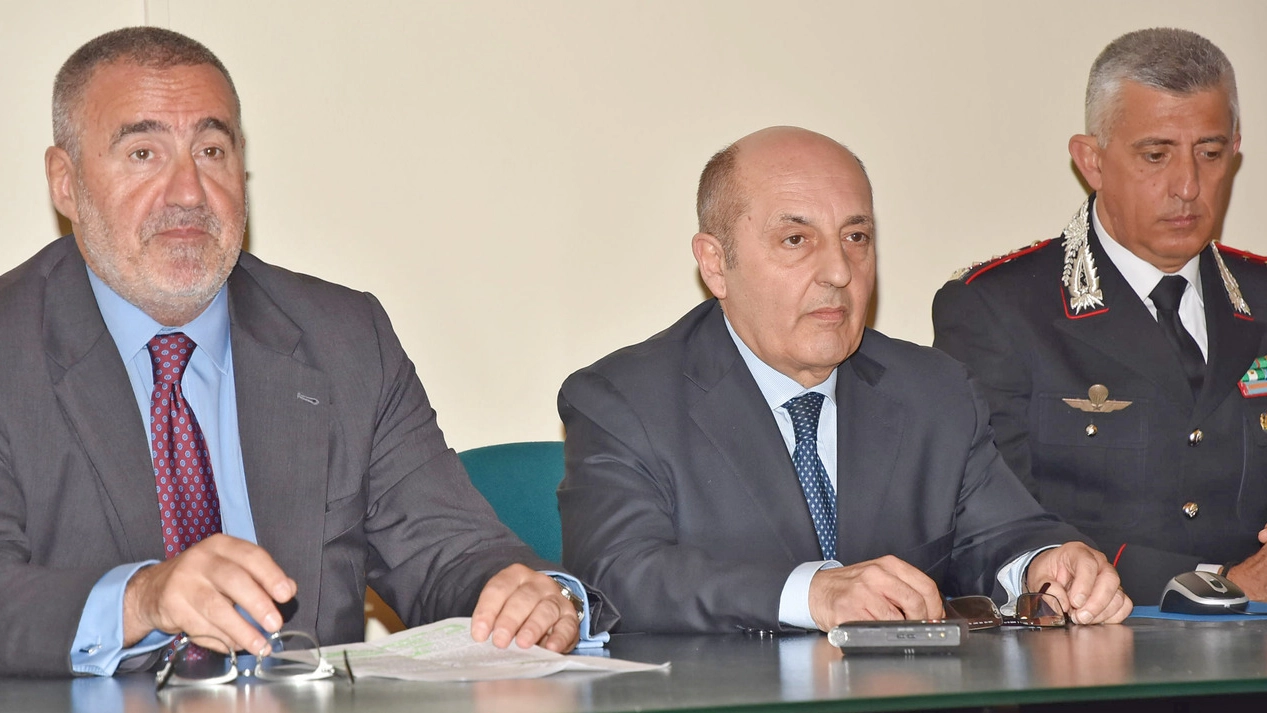 Mario Venditti, procuratore aggiunto, Giorgio Reposo, procuratore capo e il colonnello Danilo Ottaviani