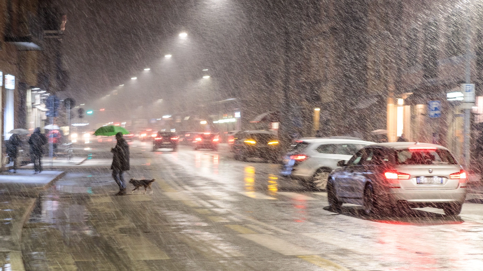 Precipitazioni, freddo e limite delle nevicate in progressivo abbassamento: interessate anche le città. In pianura temperature minime tra -2 e 3 gradi