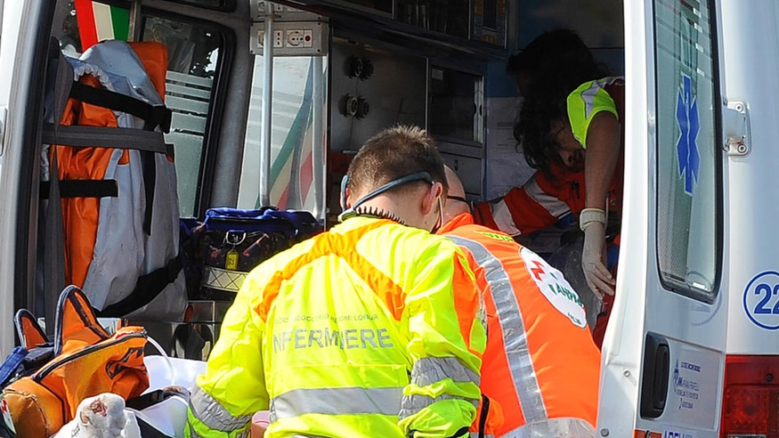 Sono intervenuti i soccorritori in ambulanza
