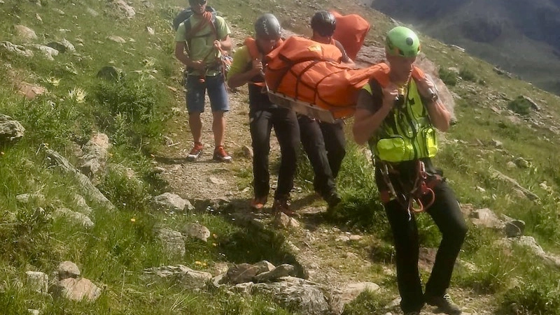 L'escursionista è stato trasportato a valle L'escursionista è stato trasportato a valle