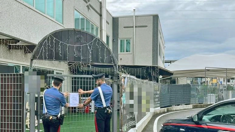 I carabinieri chiudono il Shisha Palace di Albano Sant'Alessandro