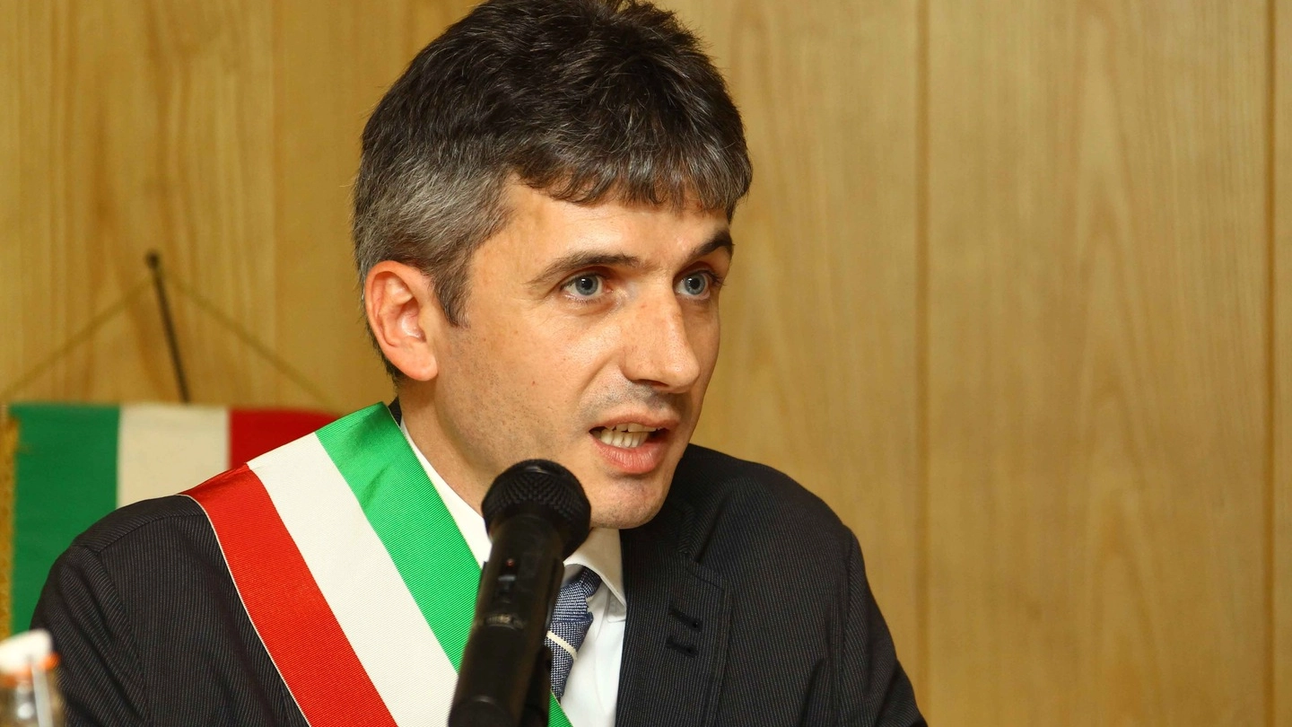 Il sindaco Fabrizio Trivella