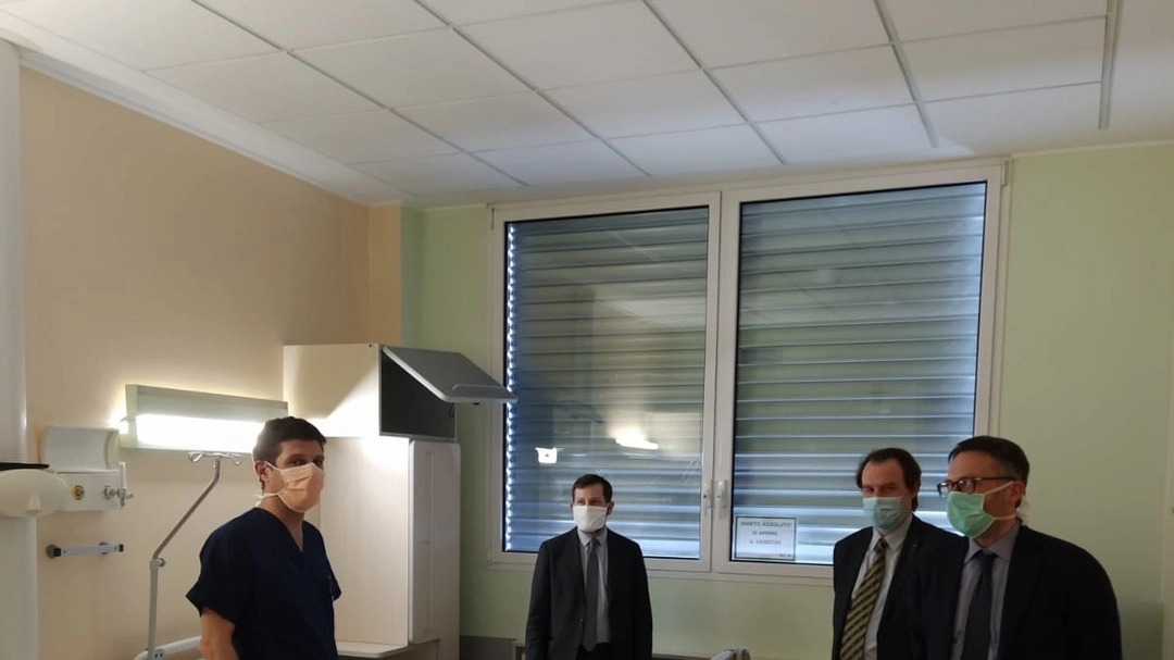 Il presidente Monti in visita all'Ospedale di Circolo