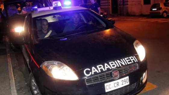 I carabinieri lo hanno immobilizzato dopo una breve colluttazione (foto di archivio)