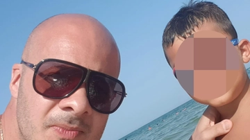 Suicidio Paitoni, l'ex moglie: "Penso solo a mio figlio ucciso"