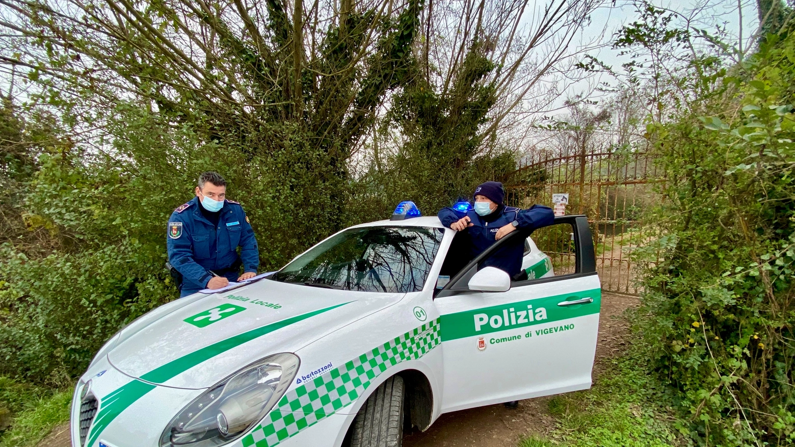 La polizia locale di Vigevano La polizia locale di Vigevano