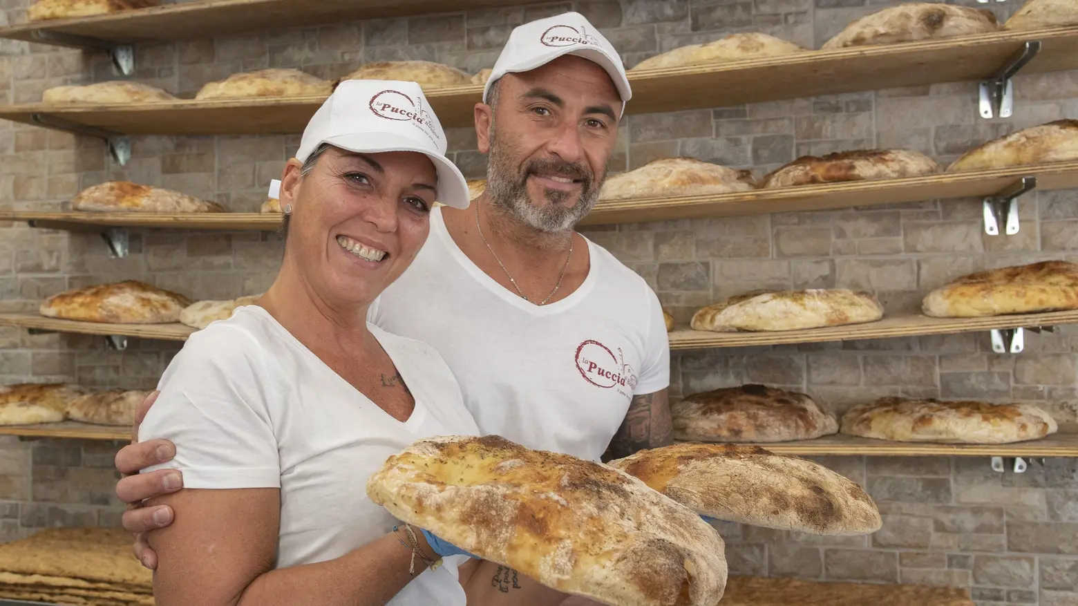 Invenzioni e cibo tradizionale  "Il nostro pane è la Puccia  ed è nato grazie a un errore"