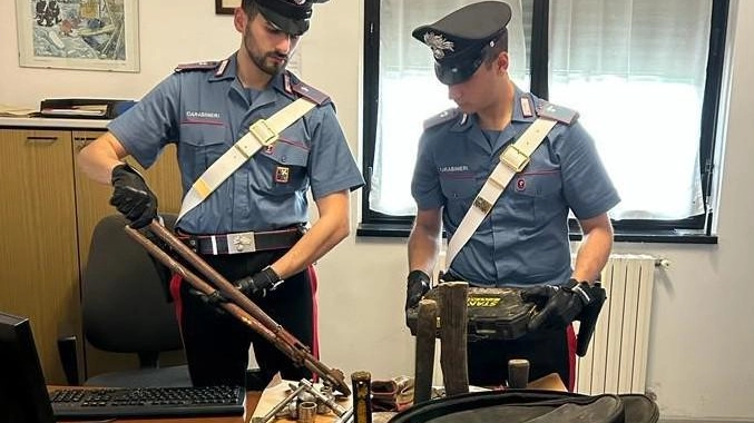 Furto di rame Padre arrestato figlio denunciato Furto di rame Padre arrestato figlio denunciato